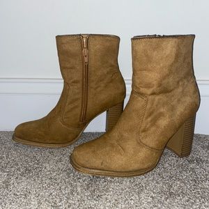 Summer Rio tan boots